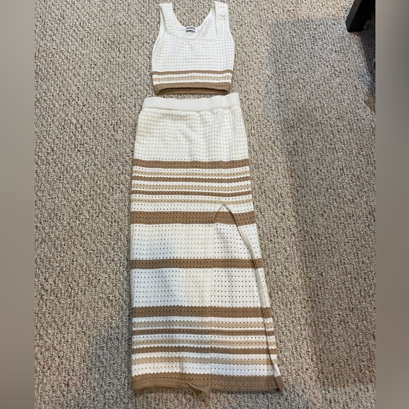 That’s So Fetch Two Piece Woven Set - Picture 2 of 3